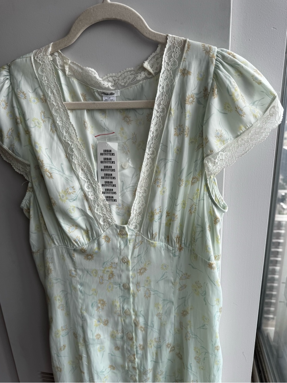 Kimchi Blue Urban‎ Outfitters Lace Slip Dress NWT L - Picture 6 of 10